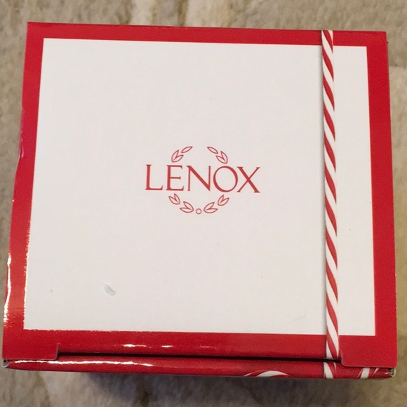 NWT, LENOX ORNAMENT, SNOWMAN ALL PORCELAIN, 3.5 inches, NIB - Picture 2 of 4